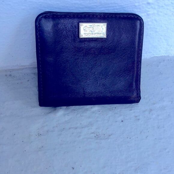 Coach folding billfold   - Picture 1 of 6